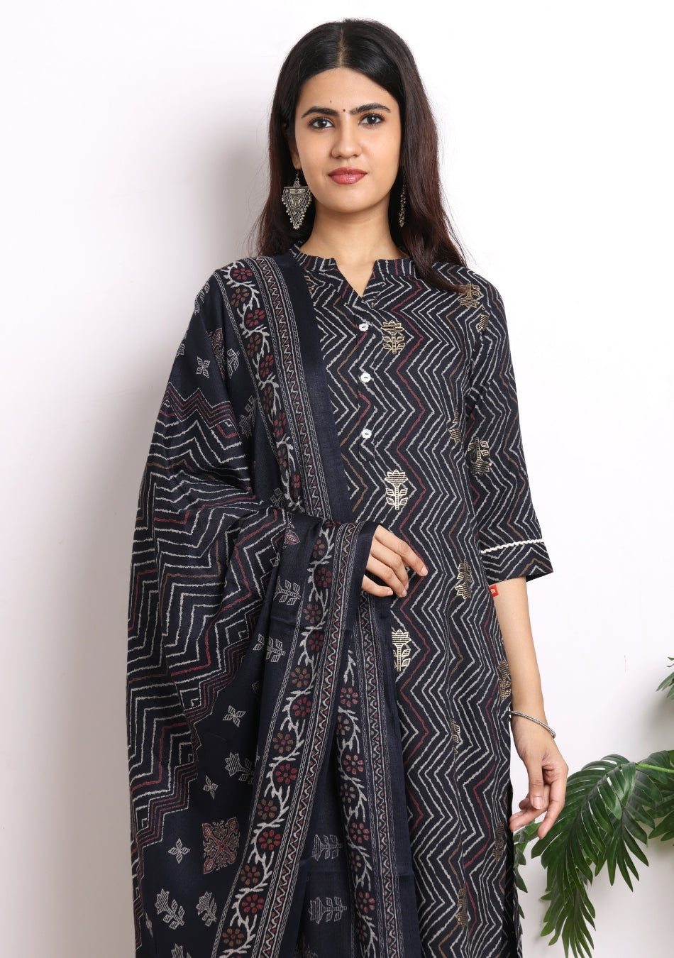 Black Geometric Print Pant Set with Dupatta