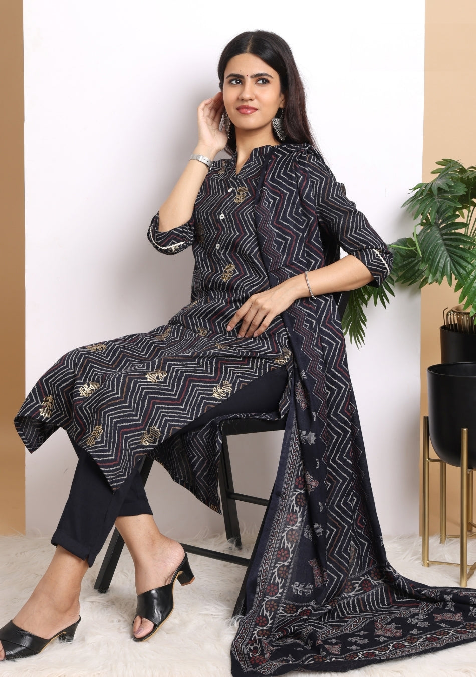 Black Geometric Print Pant Set with Dupatta