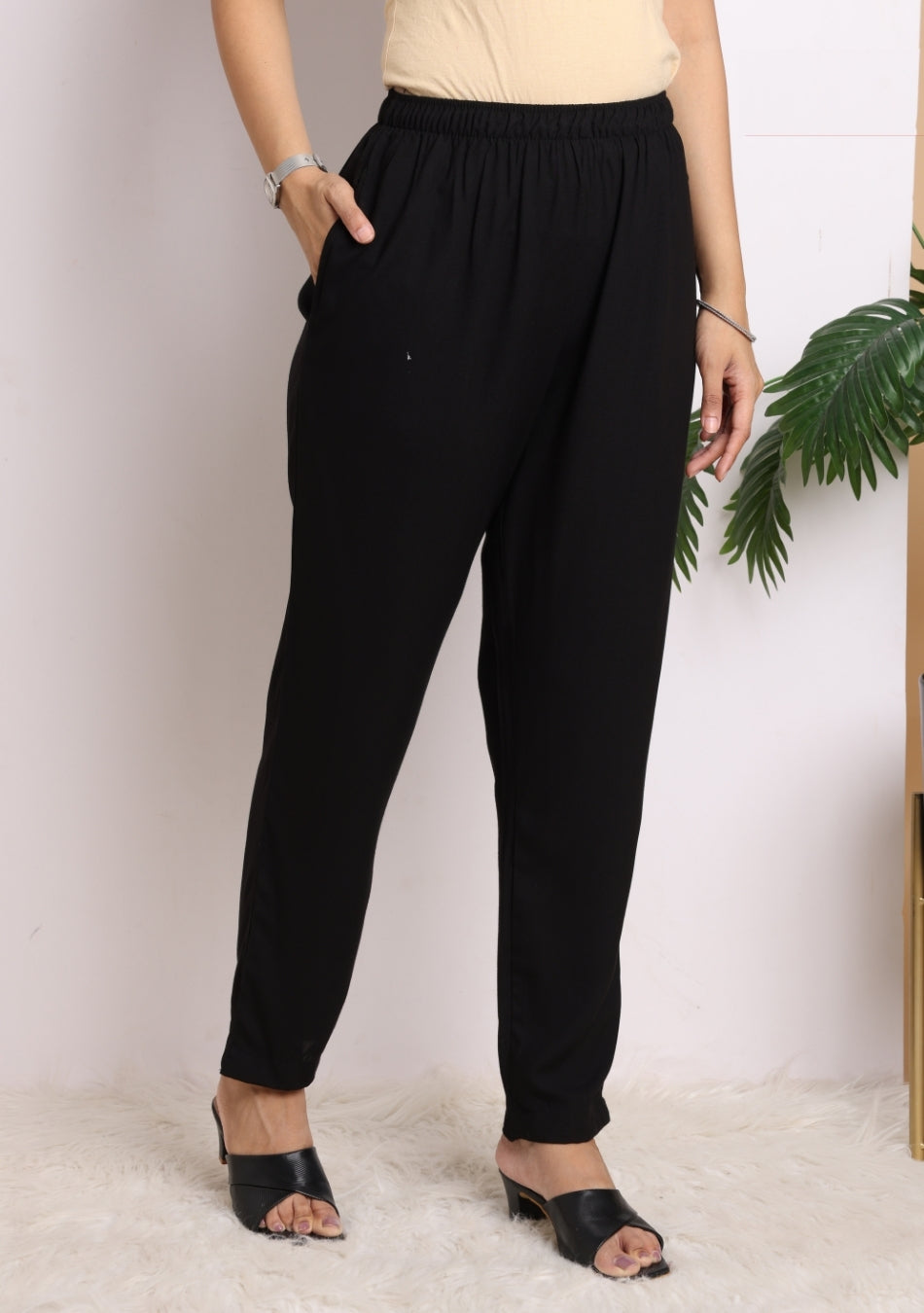 Monochrome Maze Pant Set with Dupatta