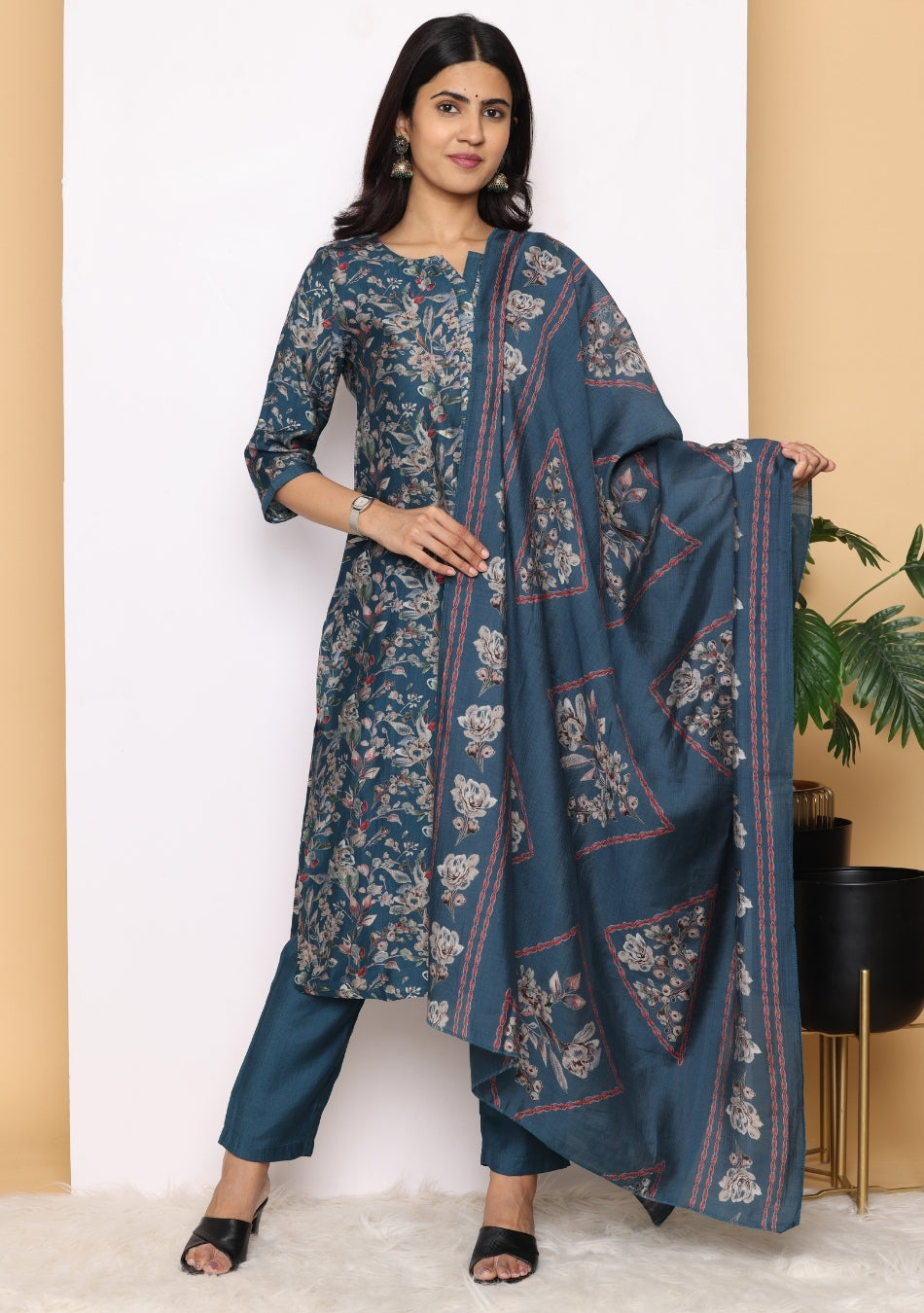 Midnight Bloom Pant Set with Dupatta