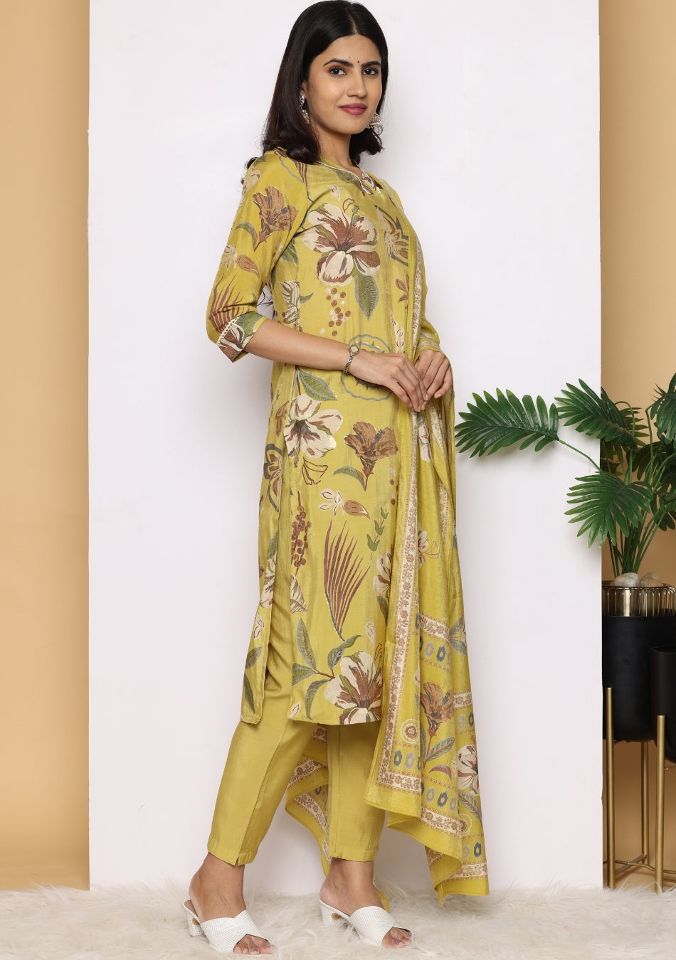 Botanical Chic Pant Set with Dupatta