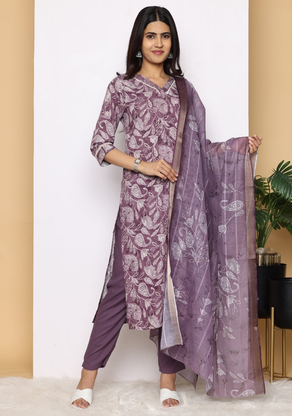 Lavender Vine Ensemble Pant Set with Dupatta