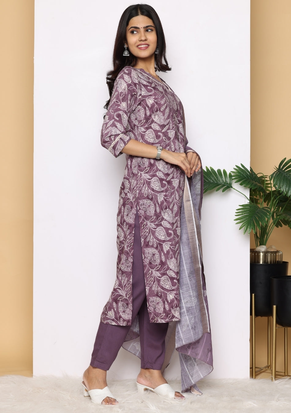 Lavender Vine Ensemble Pant Set with Dupatta