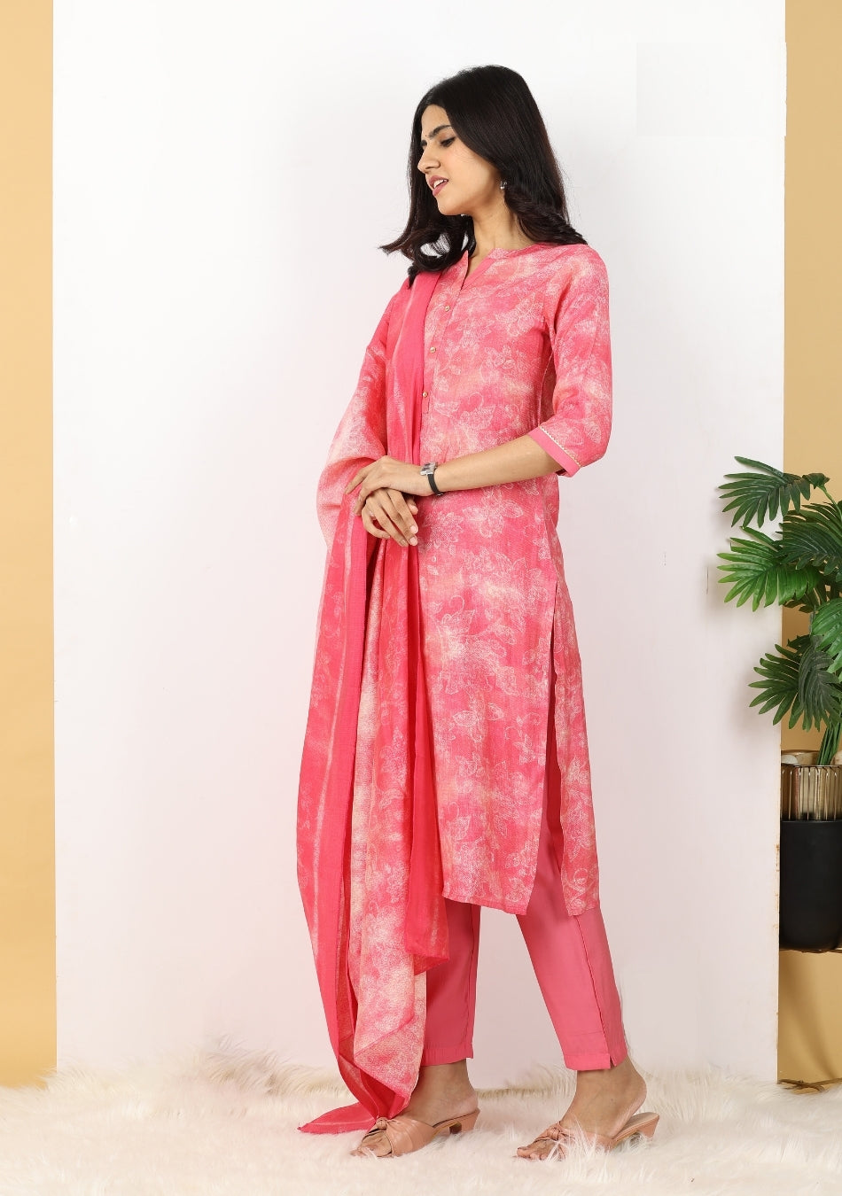 Pink Fusion Ensemble Pant Set with Dupatta