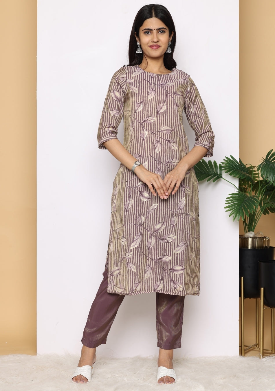 Lilac Leaf Pant Set with Dupatta