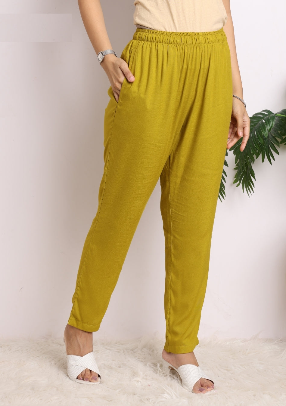 Sunlit Grove Pant Set with Dupatta