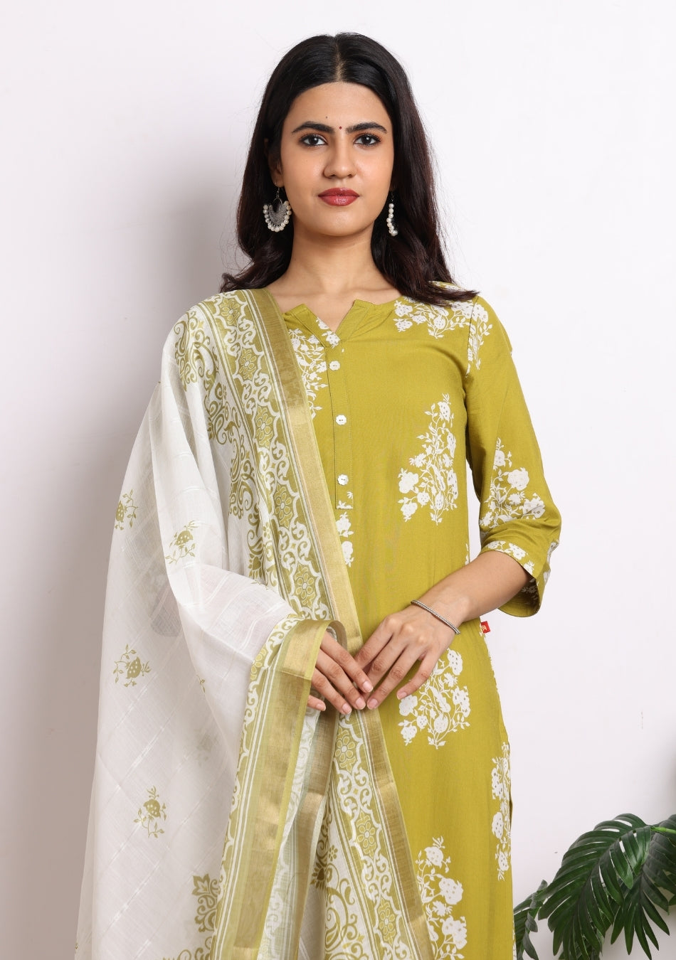 Sunlit Grove Pant Set with Dupatta