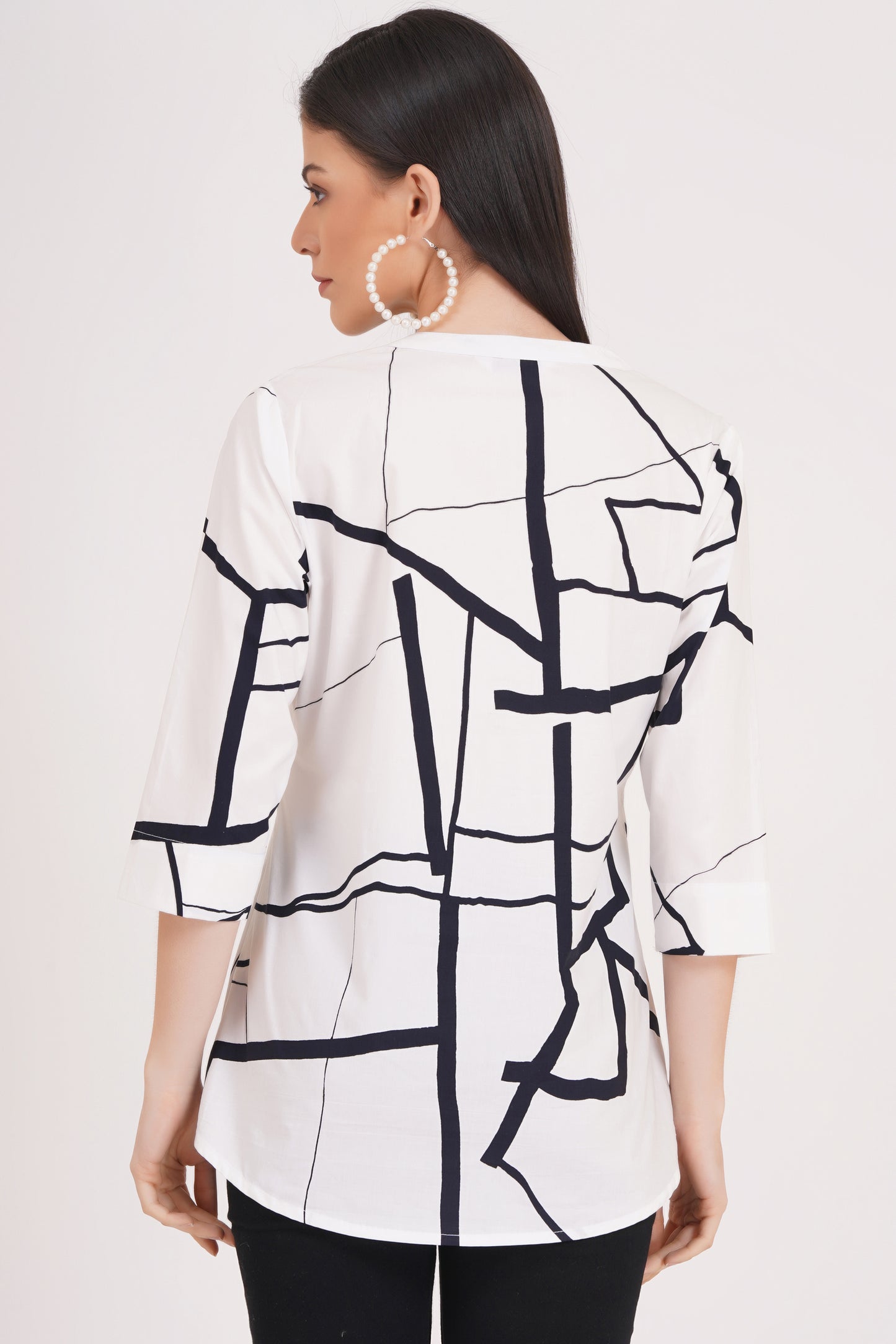 Black and White Geometric Pattern Top