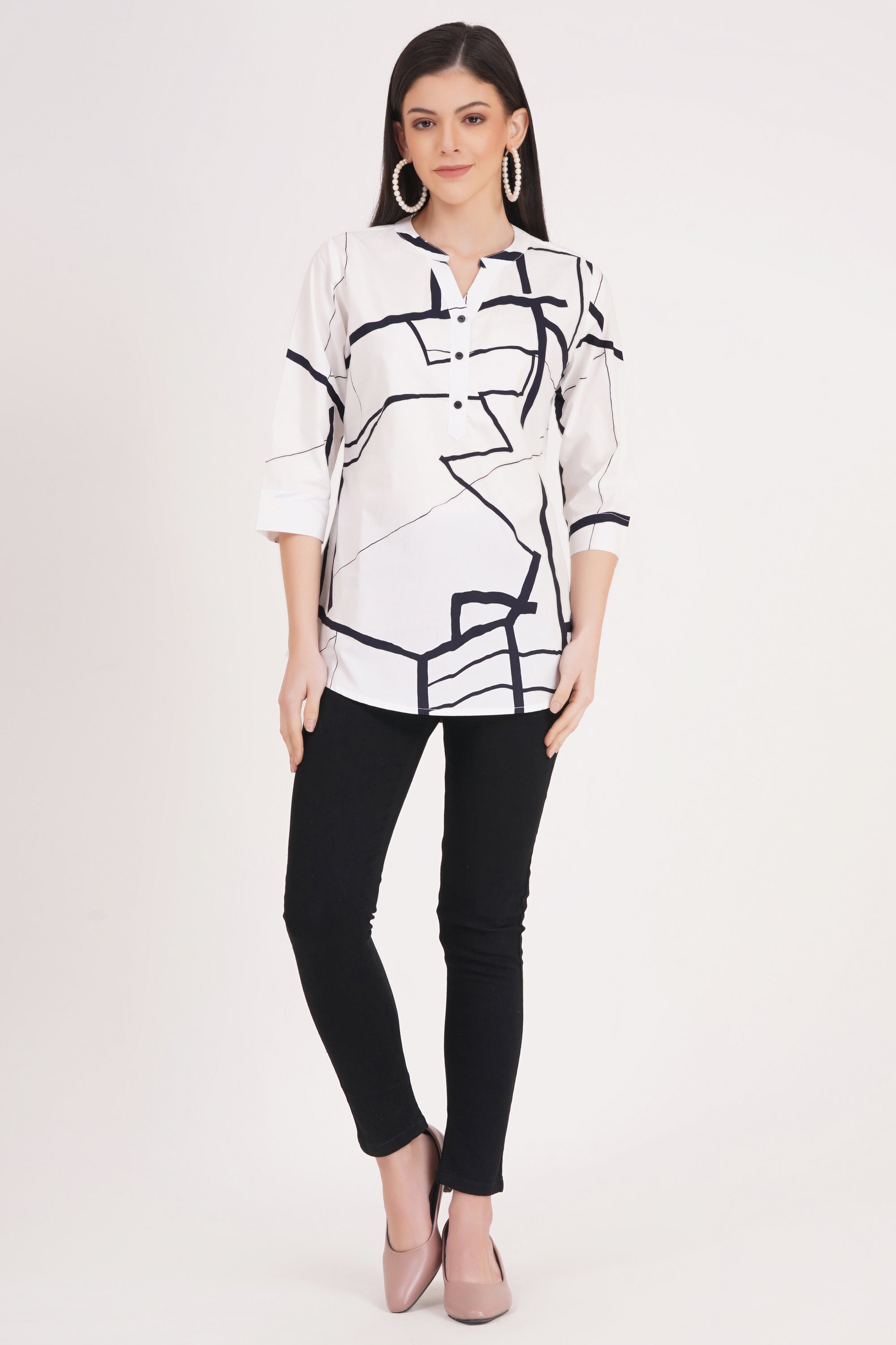 Black and White Geometric Pattern Top
