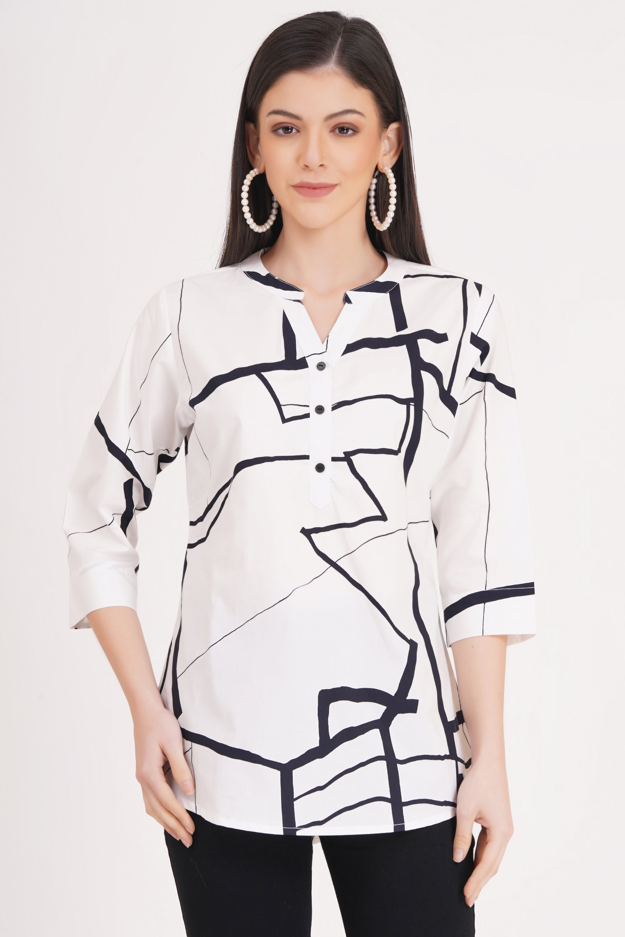 Black and White Geometric Pattern Top