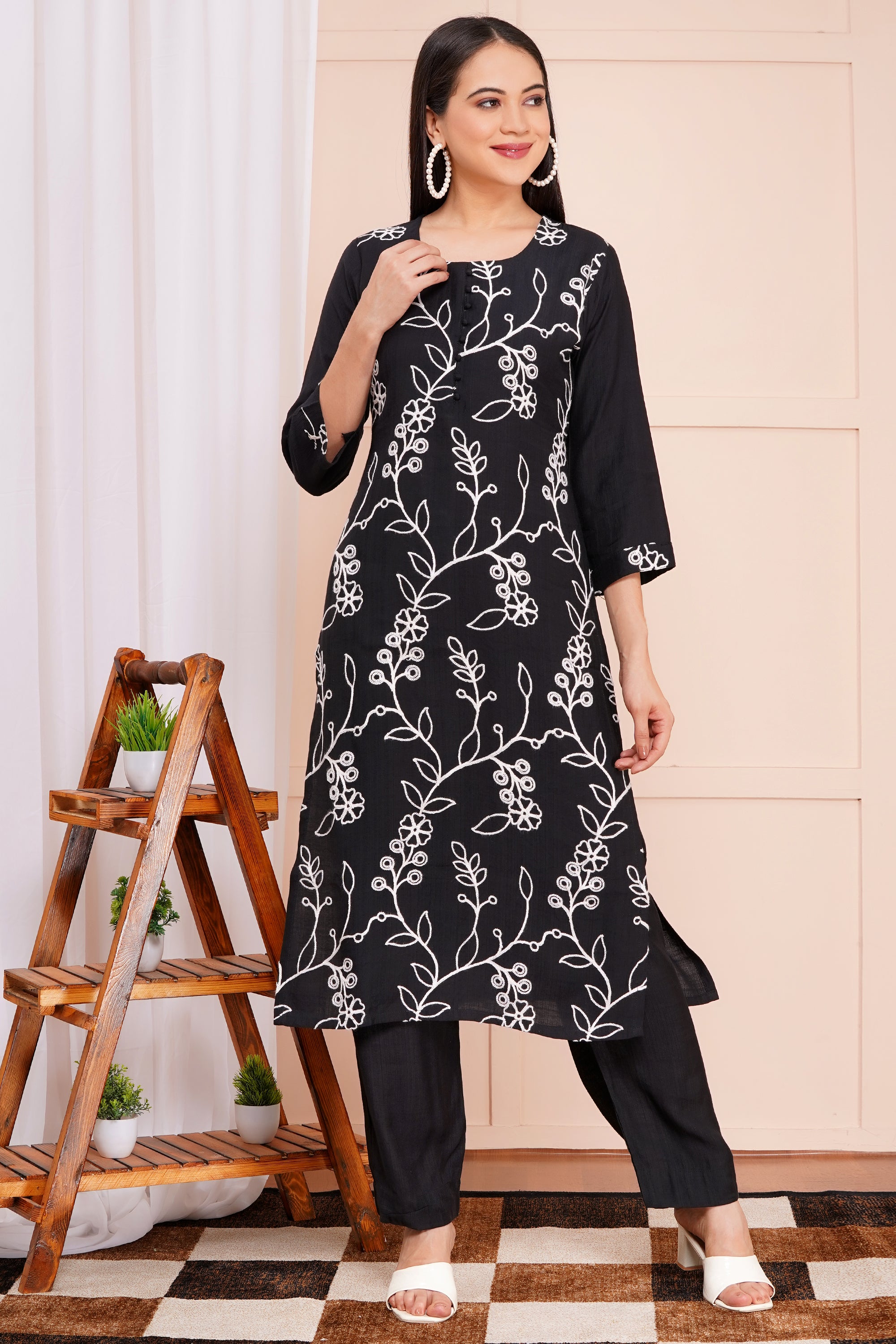Midnight Bloom Pant Set with Dupatta