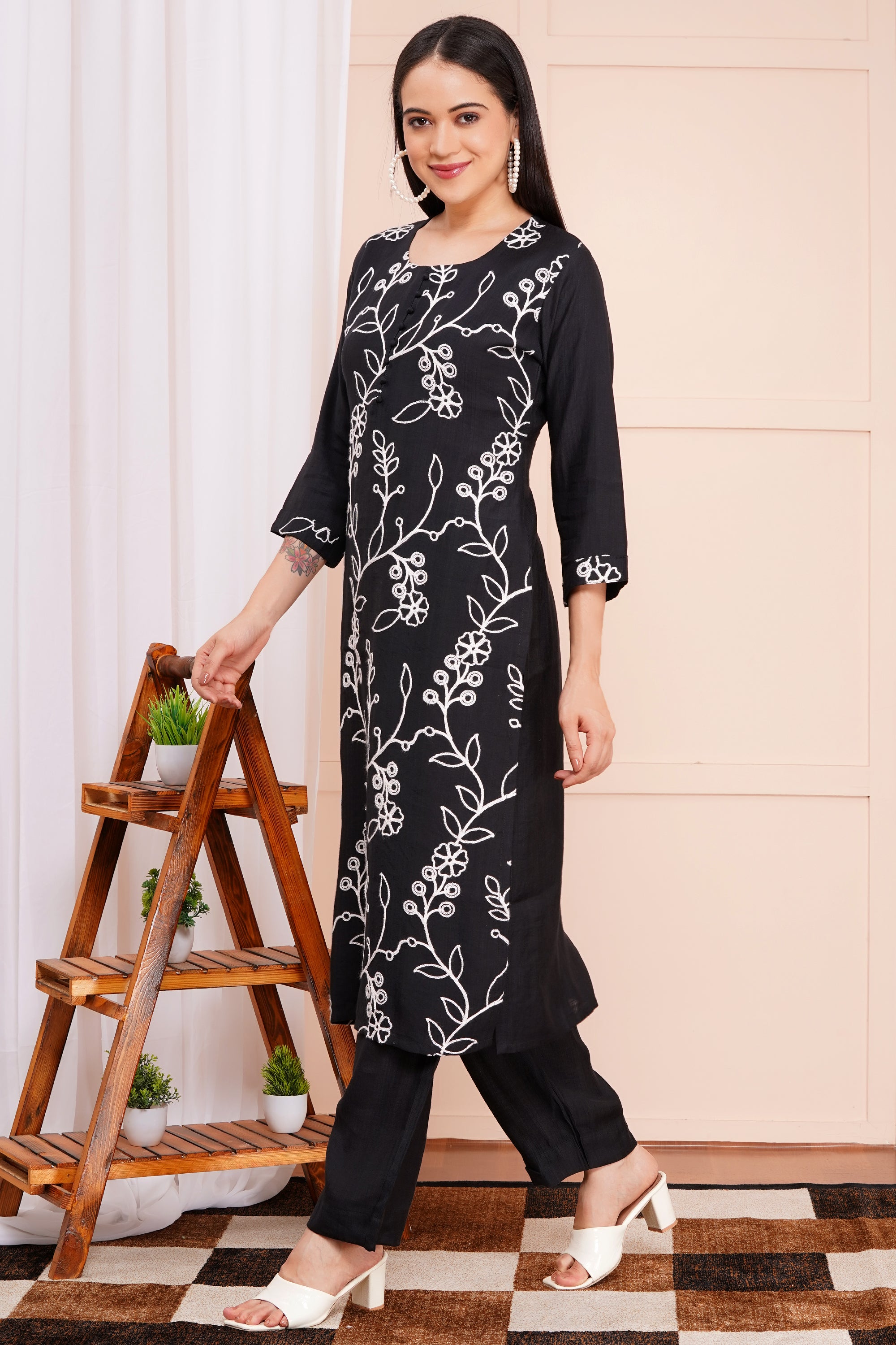 Midnight Bloom Pant Set with Dupatta
